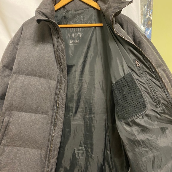 Old Navy Men’s Medium Down Coat Winter - Picture 4 of 4